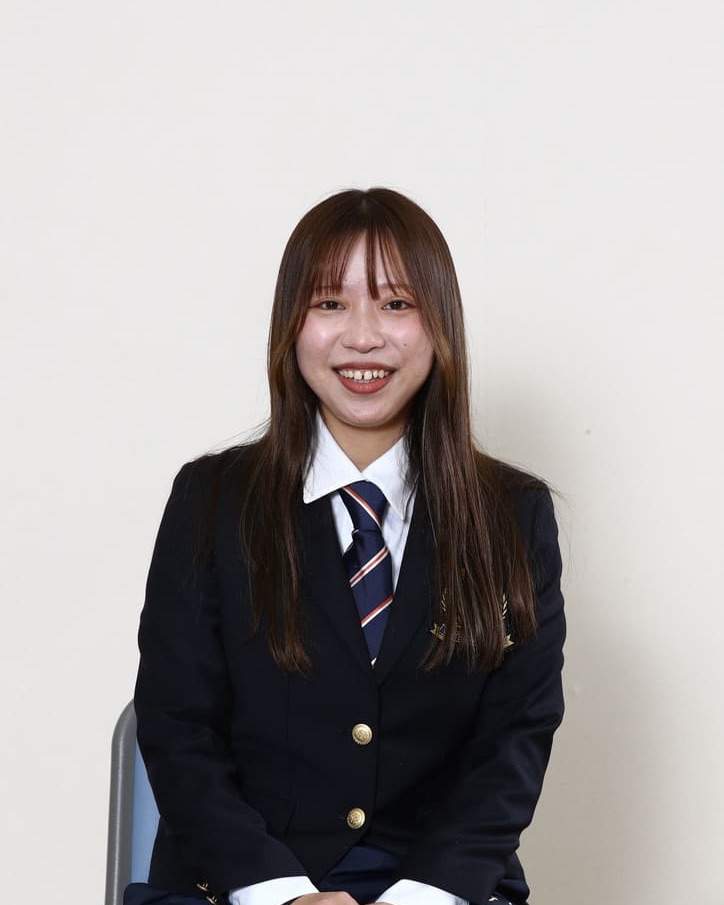 川田　莉子
