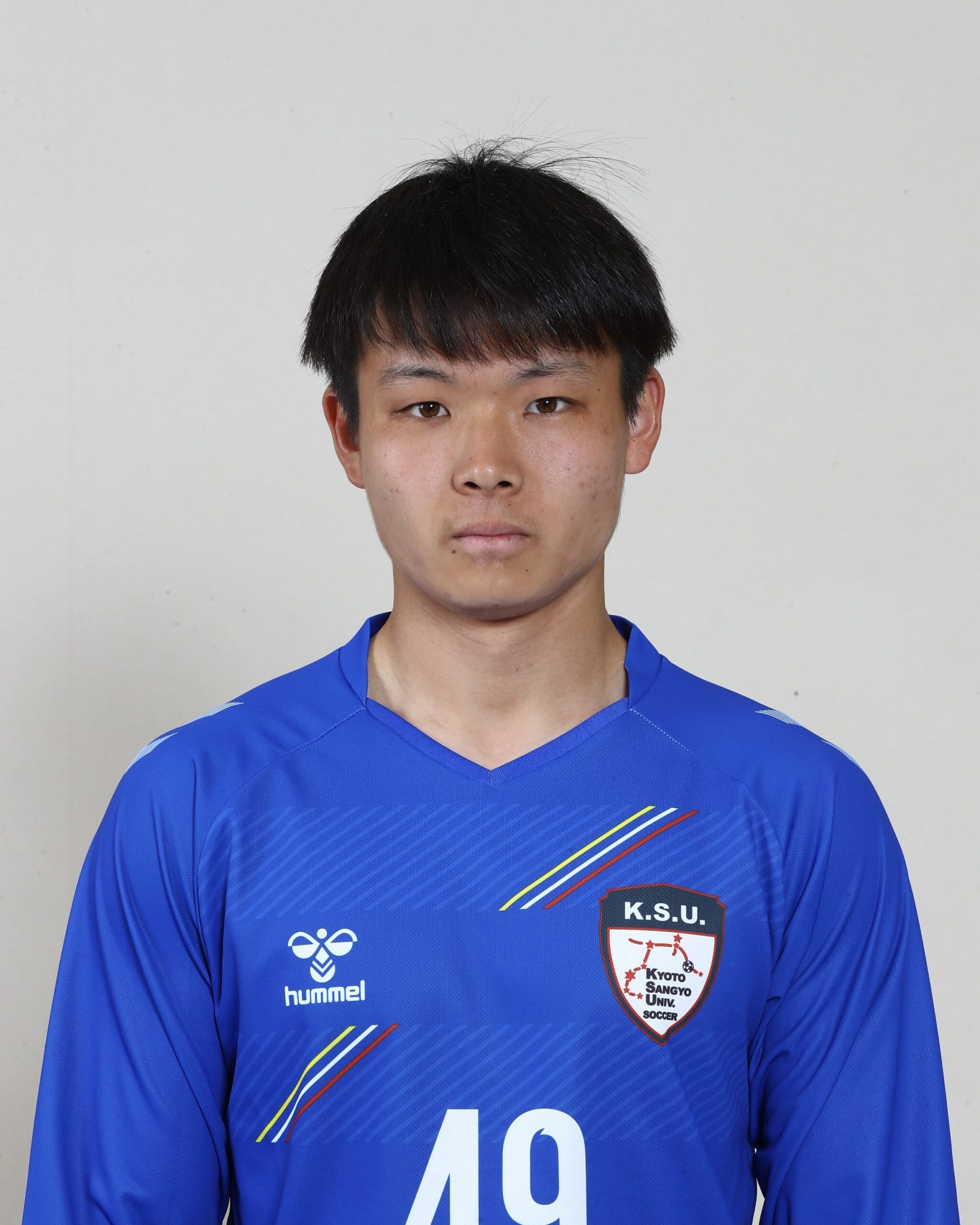 新川　翔太