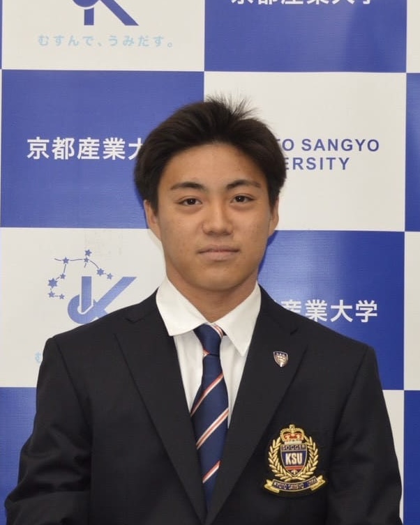 中貝 英慈